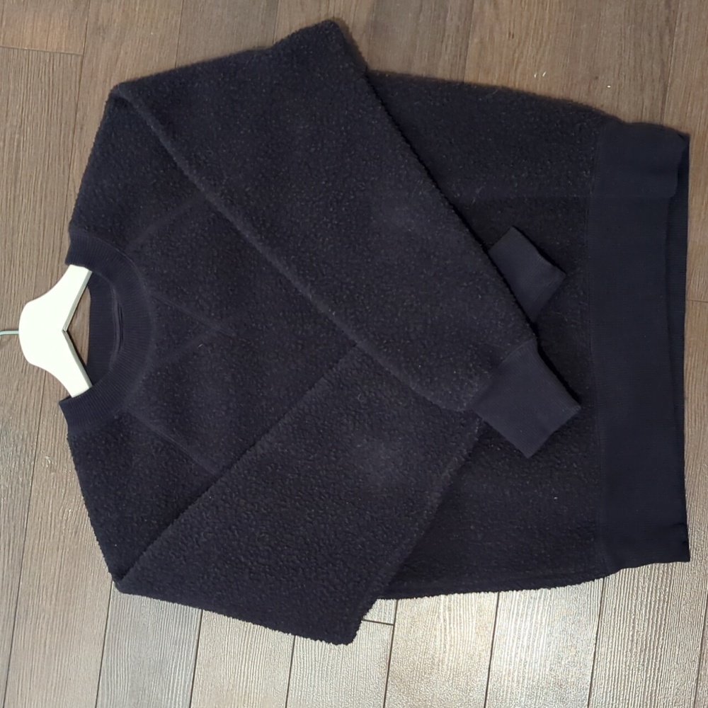 Everlane The ReNew Fleece Raglan Sweatshirt - Picture 3 of 4